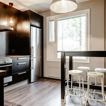 Solo Traveller's Dream - Designer Loft With Free Parking Penzion